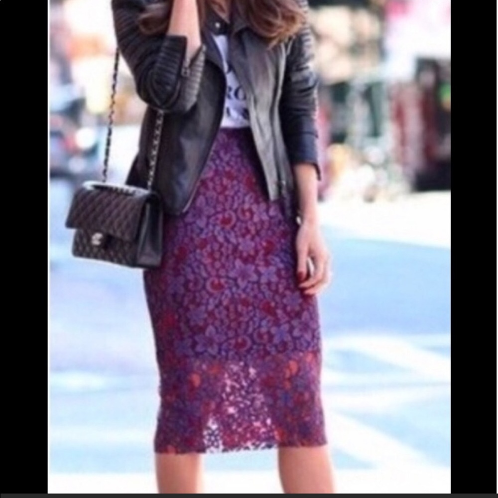NWOT Zara purple and red lace pencil skirt size S